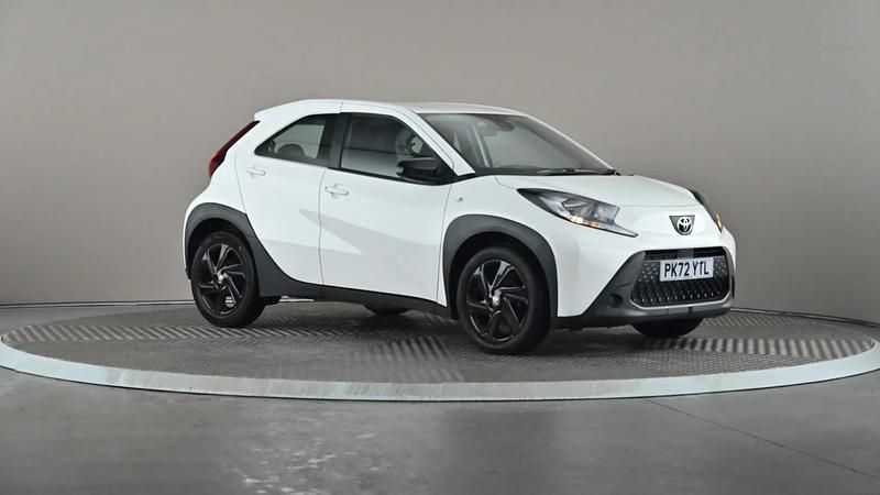 White Used 2022 Toyota Aygo PURE Hatchback | £11,998 (Fair price) - Image 1/4