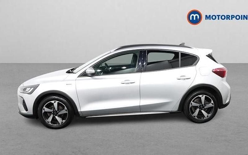 Used Ford Focus Active 125 HP (91 kW) 2023 Silver Hatchback