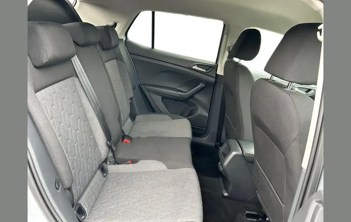 Usado VW T-Cross Match 115 HP (84 kW) 2025 Prateado SUV