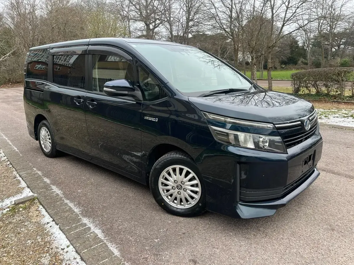 Used Toyota Voxy 2026 Blue