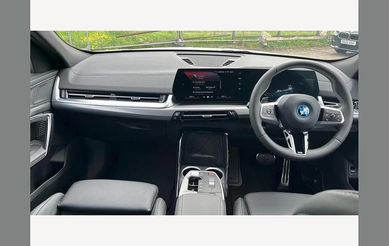 Used BMW iX2 M Sport 230 kW (313 HP) 2025 White SUV