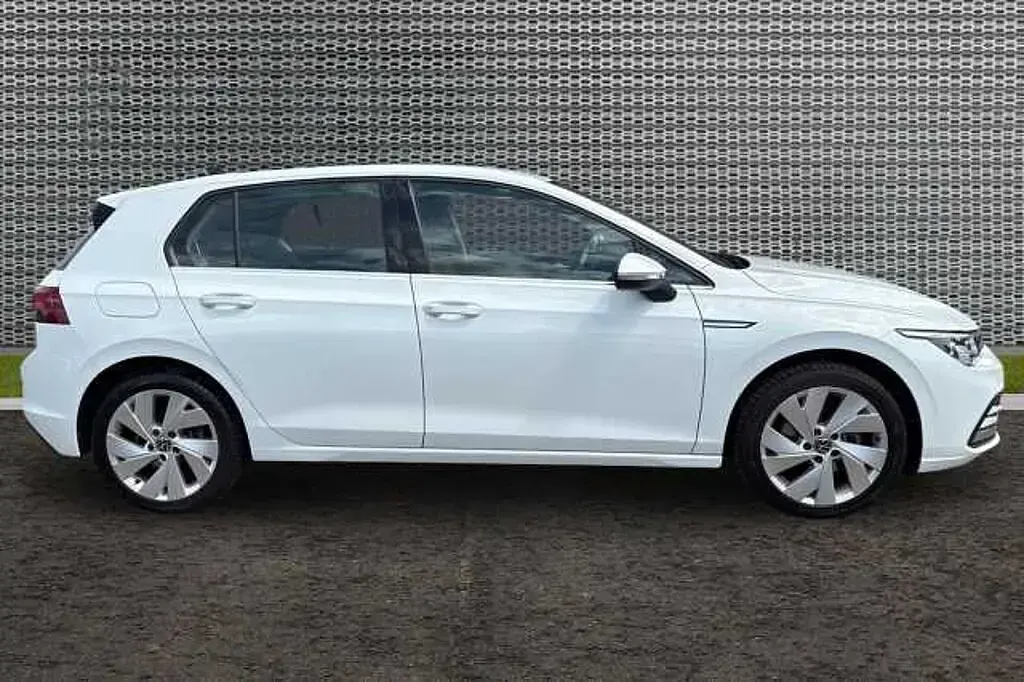 Used VW Golf VIII 150 HP (110 kW) 2023