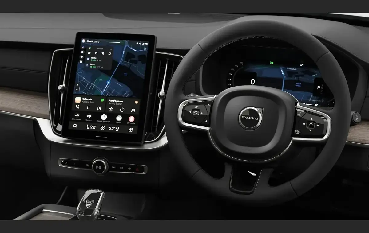 New Volvo XC90 Plus 250 HP (183 kW) 2025 Mulberry red SUV