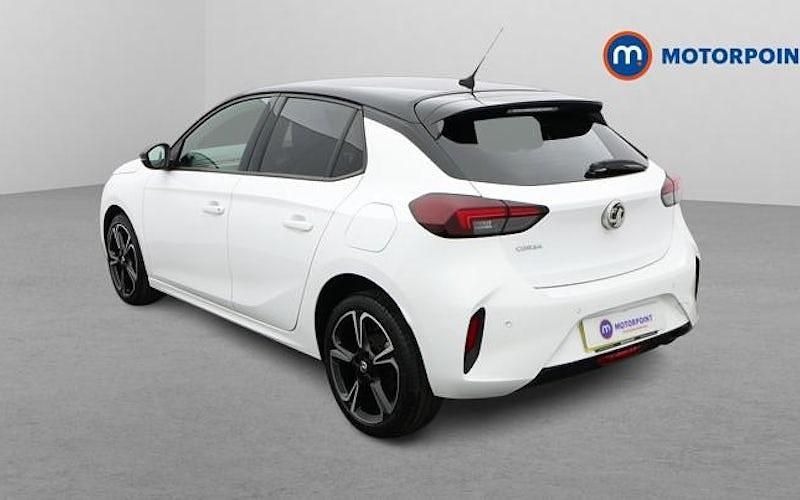 Used Vauxhall Corsa Edition 101 HP (74 kW) 2022 White Hatchback