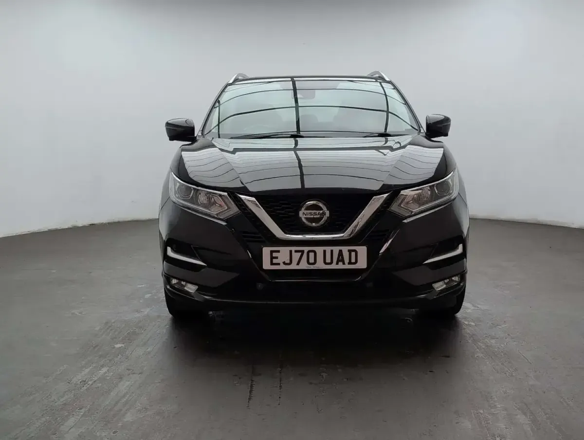 Used Nissan Qashqai N-Connecta 140 HP (102 kW) 2020 Black SUV