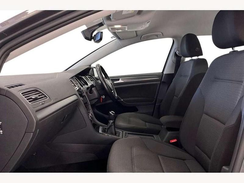 Used VW Golf VII SE 115 HP (84 kW) 2017 Grey Hatchback