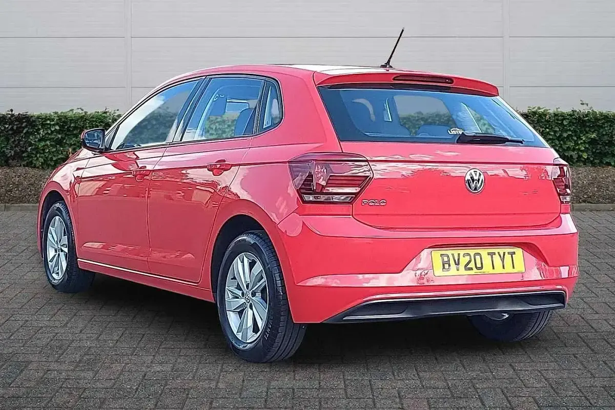 Used VW Polo SE 80 HP (58 kW) 2020 Red Hatchback