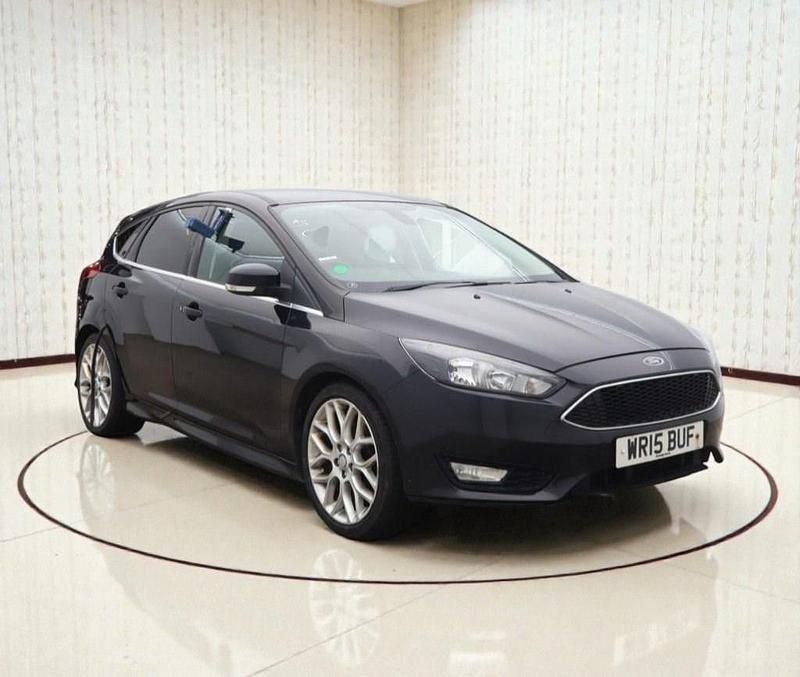 Used Ford Focus Zetec 150 HP (110 kW) 2015 Black Hatchback