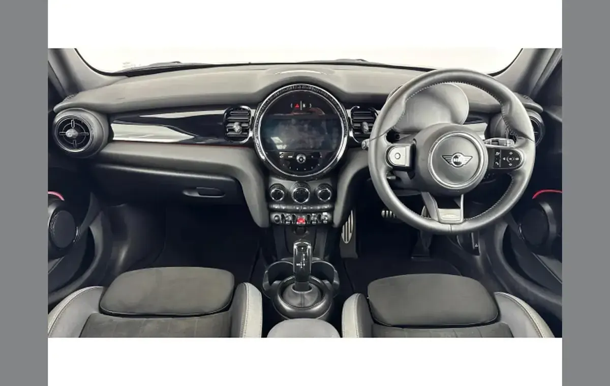 Used Mini Cooper Sport 134 HP (98 kW) 2023 Green Hatchback