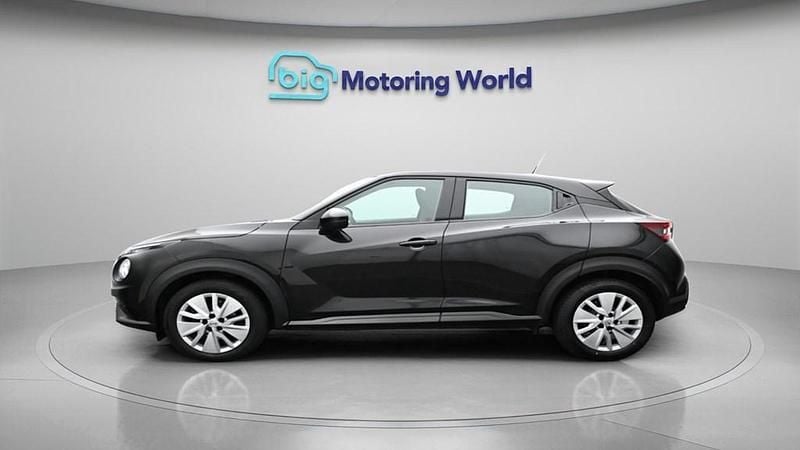 Used Nissan Juke Acenta 117 HP (86 kW) 2022 Black SUV