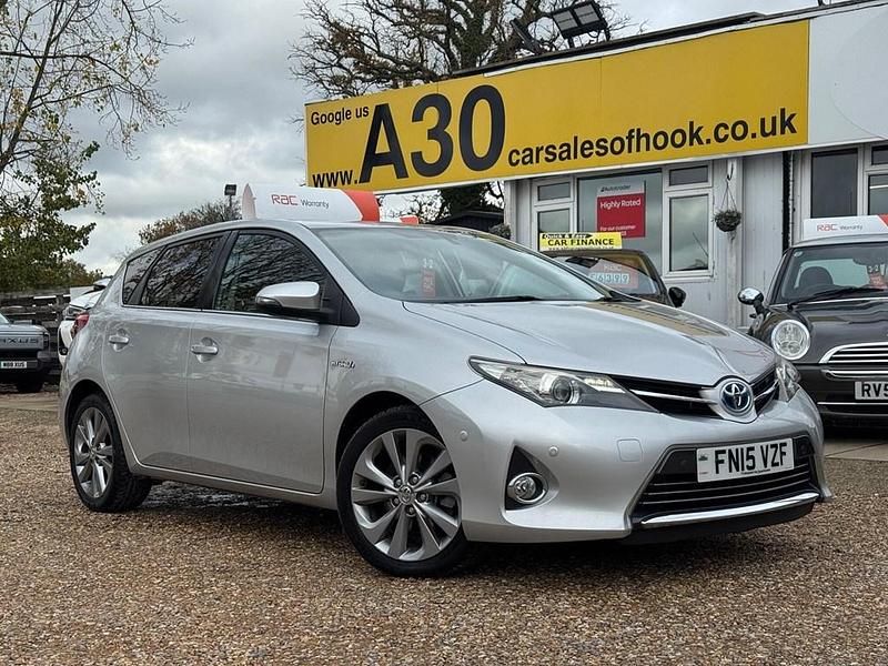 Used Toyota Auris Hybrid 2015 Silver Estate