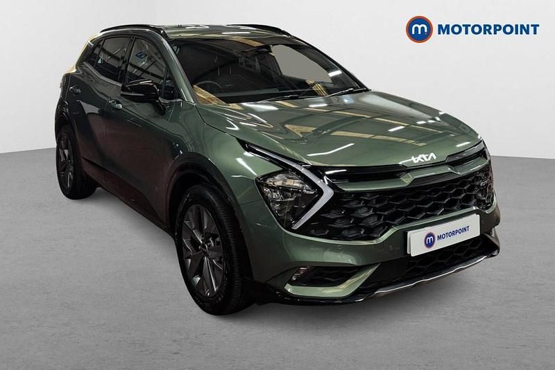 Green Used 2025 Kia Sportage 2 SUV | £27,999 (Super price) - Image 1/4