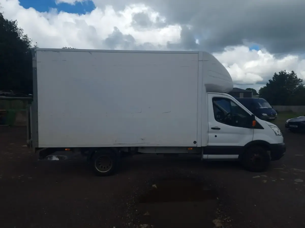 Usado Ford Transit 125 CV (91 kW) 2015 Blanco Descapotable