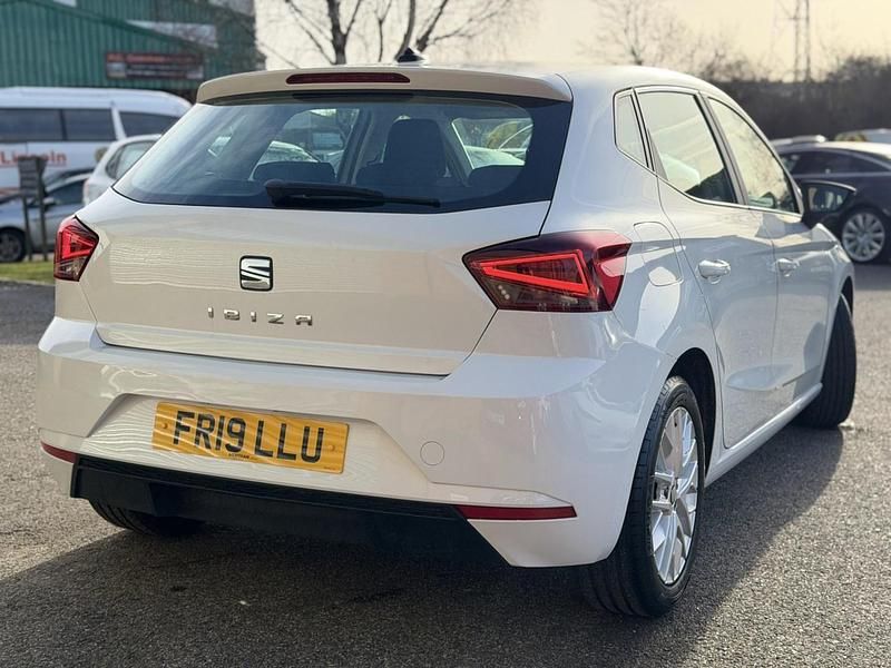 Used Seat Ibiza SE Technology 80 HP (58 kW) 2019 White Hatchback