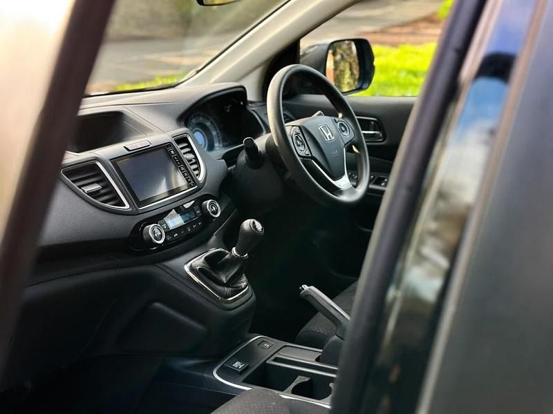 Used Honda CR-V S 120 HP (88 kW) 2018 Black SUV