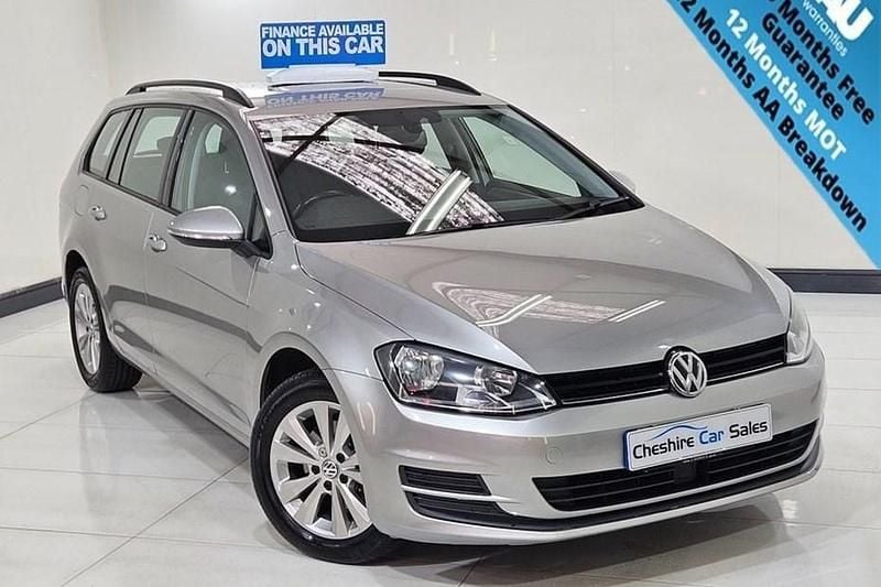 Used VW Golf VII SE 110 HP (80 kW) 2016 Silver Estate