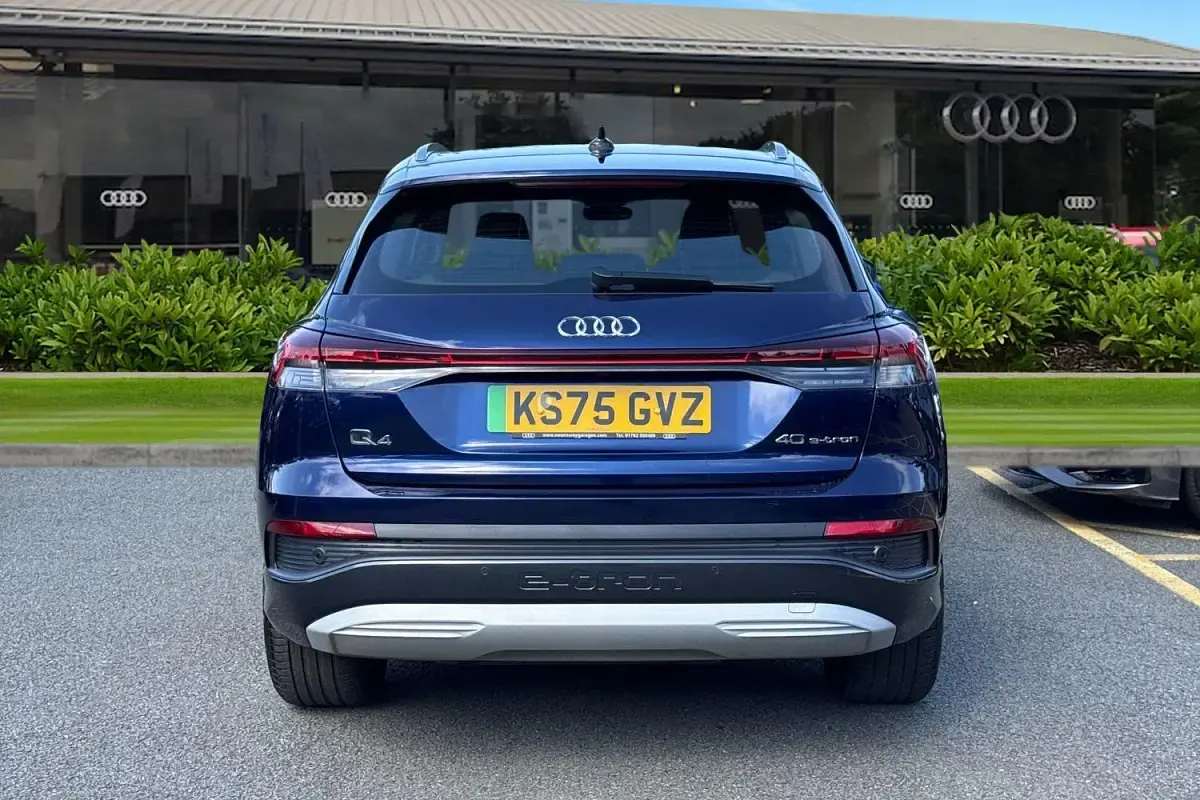 Used Audi Q4 e-tron Sport 150 kW (204 HP) 2025 Blue SUV