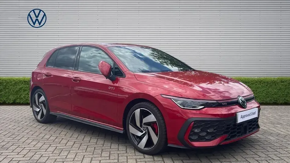 Second-hand VW Golf VIII GTI 265 CP (194 kW) 2025 Hatchback