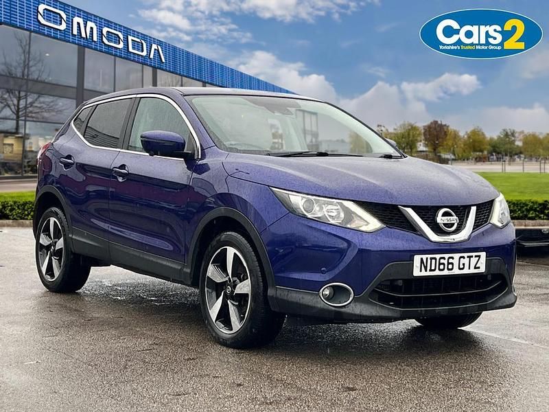 Used Nissan Qashqai N-Connecta 130 HP (95 kW) 2016 Blue SUV