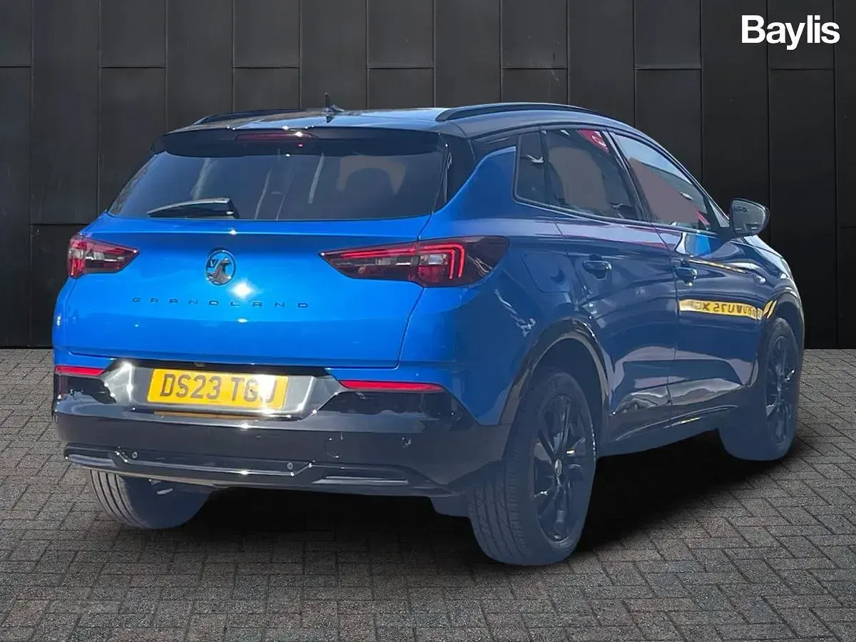 Second-hand Vauxhall Grandland X S 131 CP (96 kW) 2023 Albastru SUV