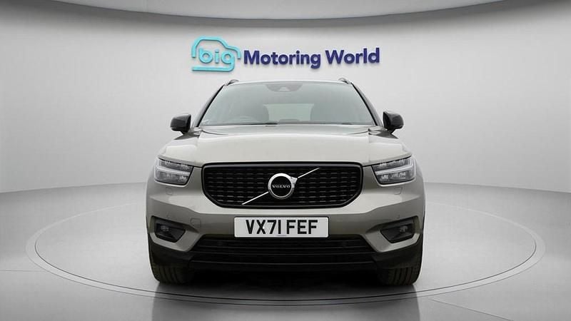 Used Volvo XC40 R-Design Pro 163 HP (119 kW) 2022 Grey SUV