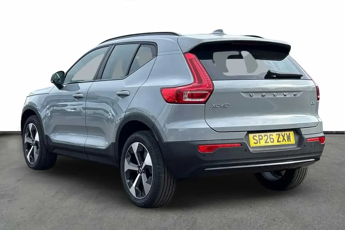 Used Volvo XC40 Plus 161 HP (118 kW) 2026 Grey SUV