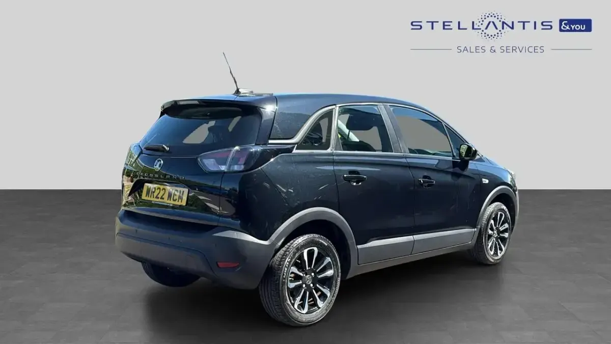 Usado Vauxhall Crossland S 128 CV (94 kW) 2022 Negro SUV