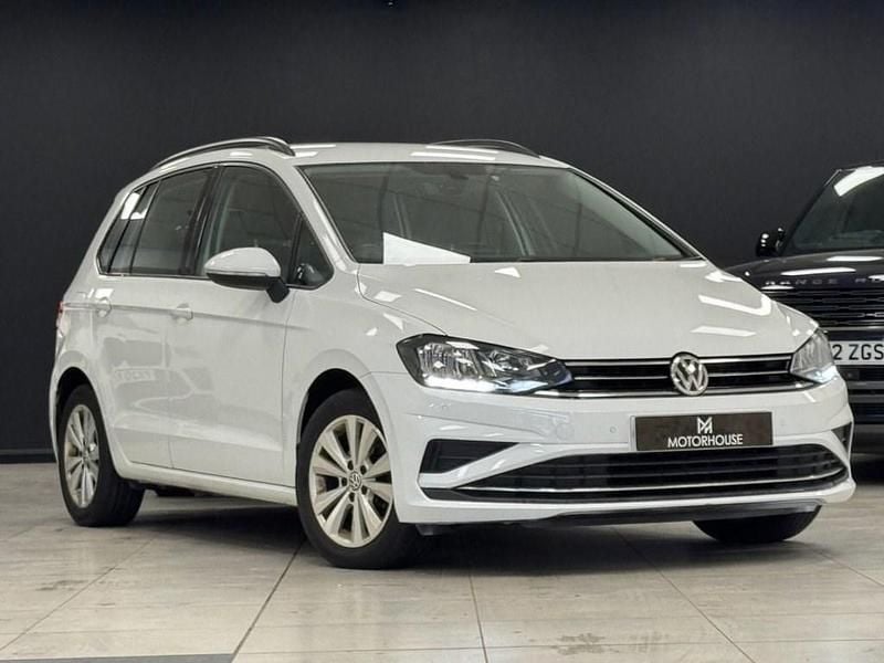 White Used 2018 VW Golf Sportsvan SE MPV | £6,995 (Fair price) - Image 1/4