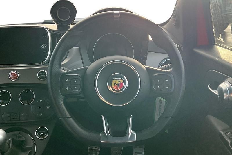 Used Abarth 595 70th Anniversary 180 HP (132 kW) 2019 Red Hatchback