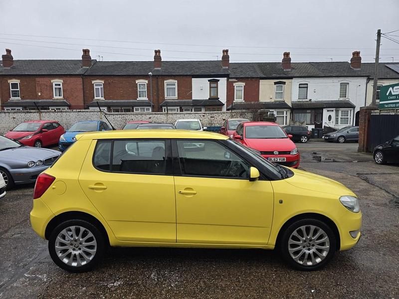 Used Skoda Fabia Elegance 105 HP (77 kW) 2013 Yellow Hatchback