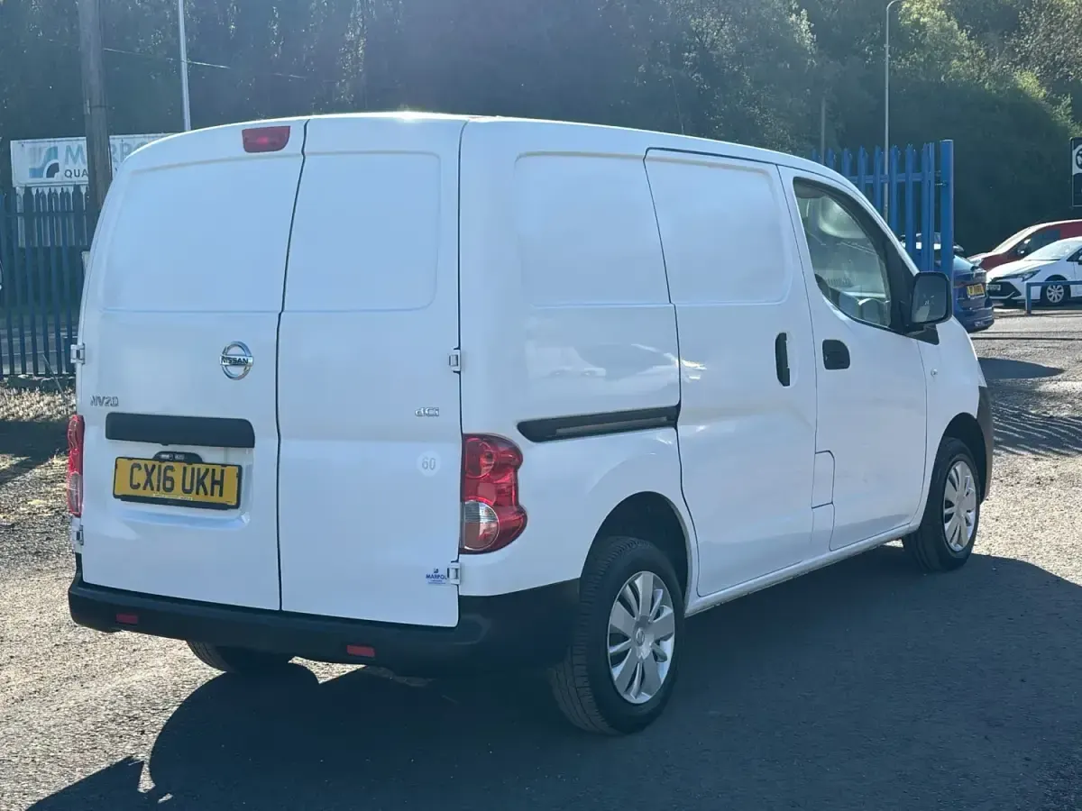 Used Nissan NV200 Acenta 2016 White MPV