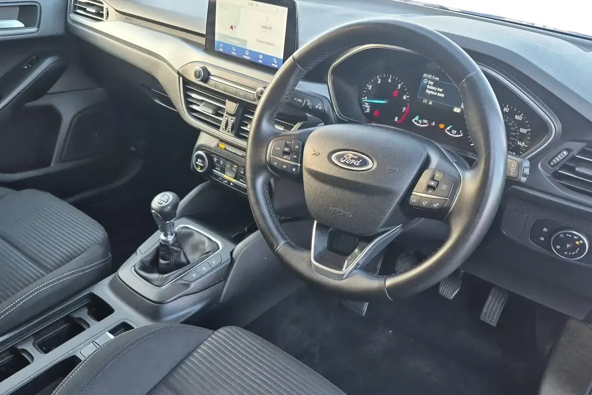 Used Ford Focus Style 125 HP (91 kW) 2023 Blue Hatchback