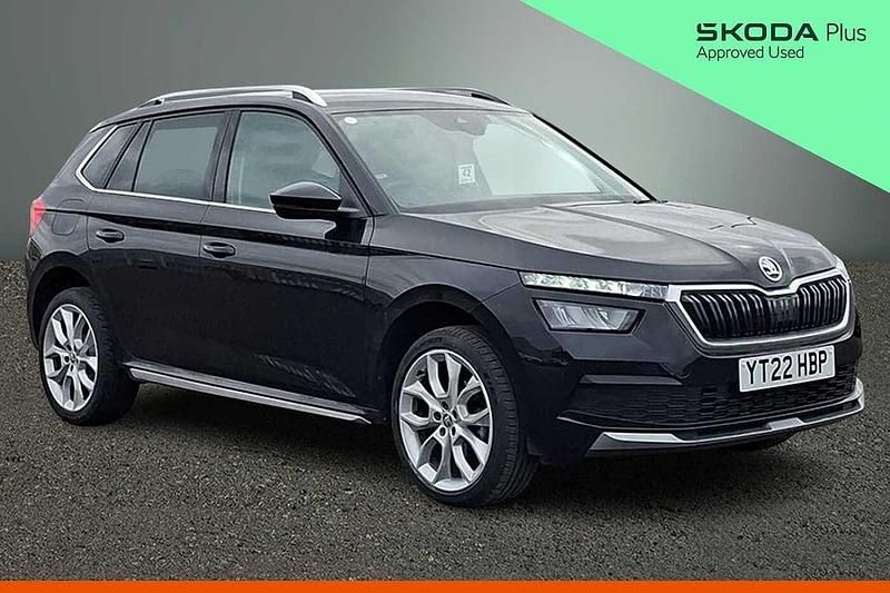 Used Skoda 110 R SE L 81 HP (59 kW) 2022 Black magic pearl effect Estate