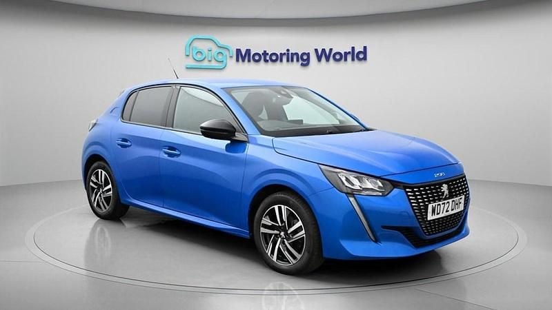 Used Peugeot 208 Allure+ 100 HP (73 kW) 2023 Blue Hatchback