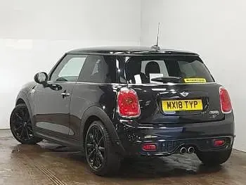 Used Mini Cooper S 192 HP (141 kW) 2018 Black Hatchback
