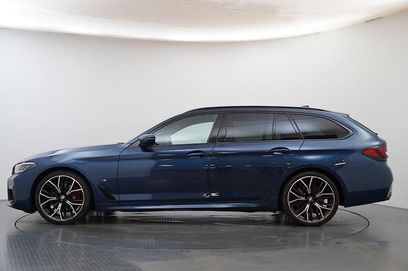 Used BMW 520 M Sport 187 HP (137 kW) 2023 Blue Estate