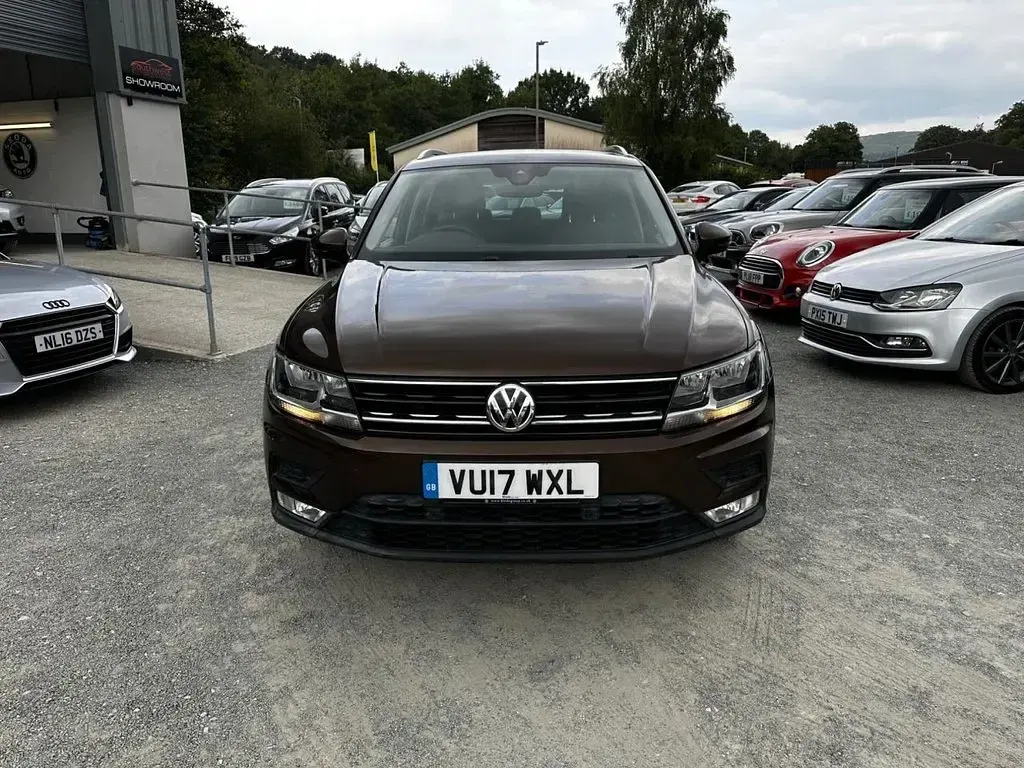Used VW Tiguan SE 150 HP (110 kW) 2017 Brown SUV