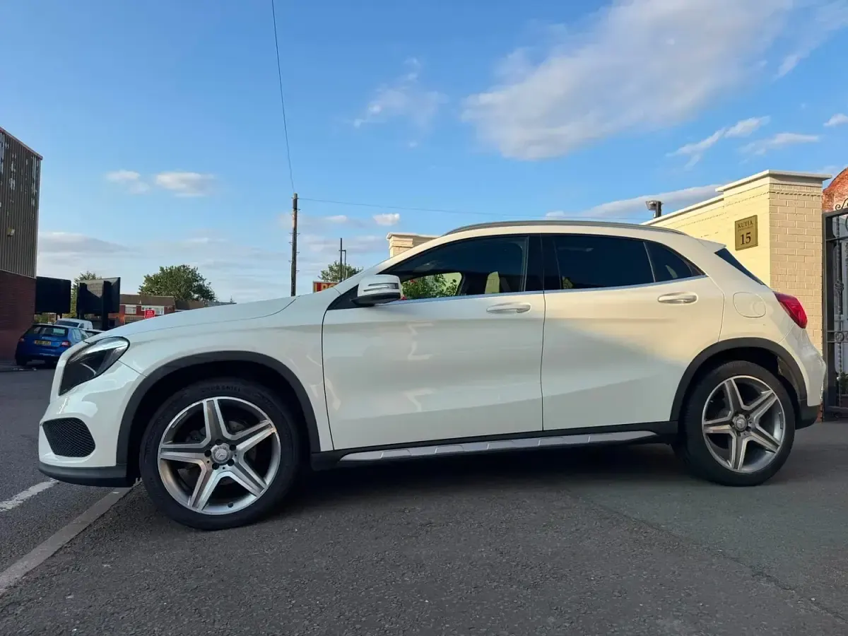 Used Mercedes GLA200 AMG line 2016 White SUV