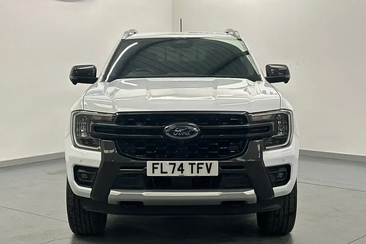 Used Ford Ranger Wildtrack 240 HP (176 kW) 2024 White Pickup