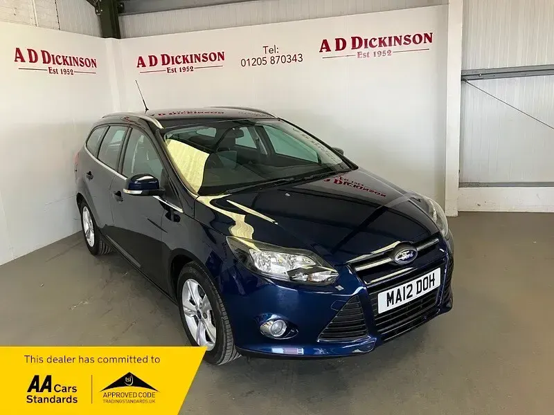 Used Ford Focus Zetec 125 HP (91 kW) 2012 Blue Estate