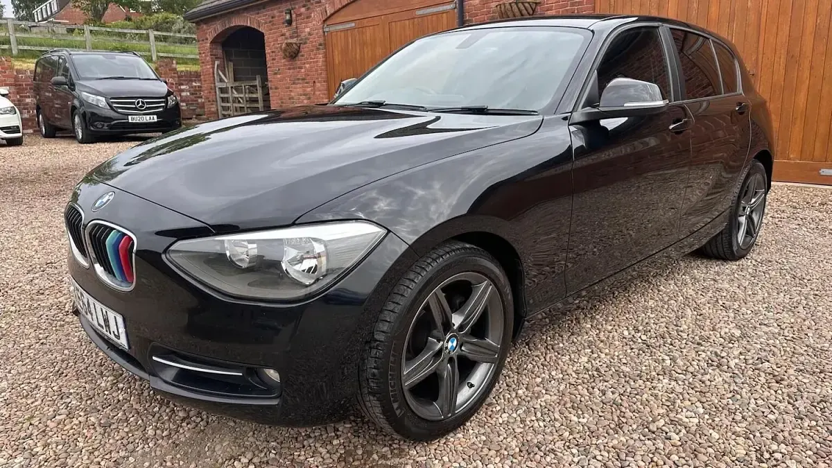 Used BMW 116 Sport Line 2015 Black Hatchback