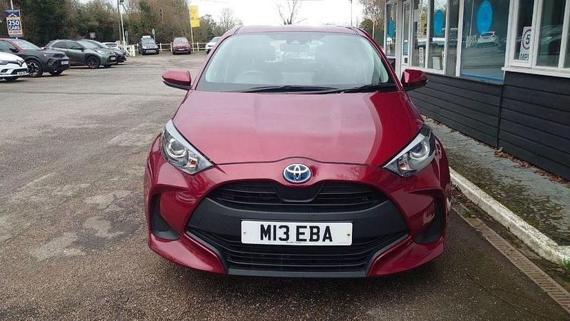 Used Toyota Yaris Hybrid 2021 Red Hatchback