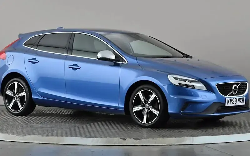 Used Volvo V40 R-Design 152 HP (111 kW) 2019 Hatchback