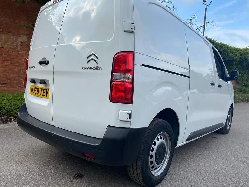 Used Citroën Dispatch 2019 White MPV
