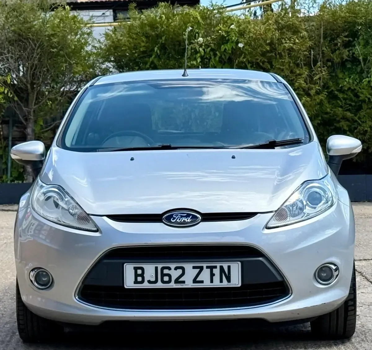 Used Ford Fiesta Zetec 82 HP (60 kW) 2012 Silver Hatchback