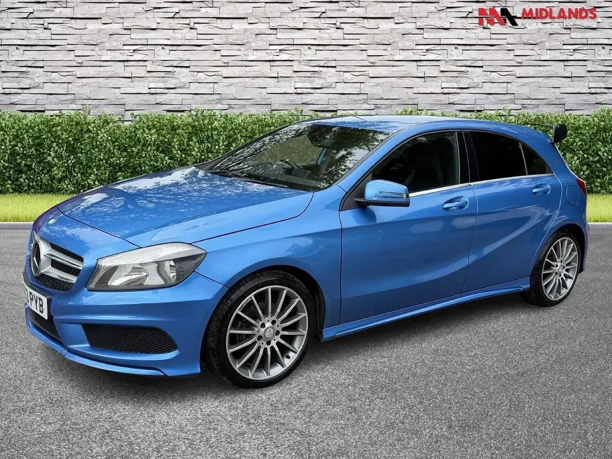 Used Mercedes A180 AMG 2014 Blue Hatchback