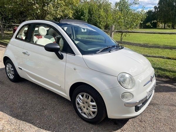 White Used 2009 Fiat 500 Pop Cabriolet | £3,390 (Fair price) - Image 1/1