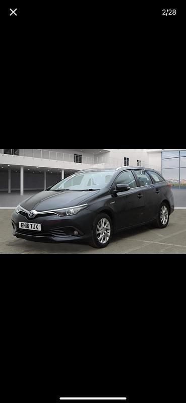 Used Toyota Auris Hybrid Business Edition 2016 Black Estate