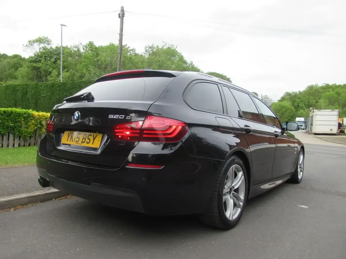 Used BMW 520 M Sport 190 HP (139 kW) 2015 Black Estate