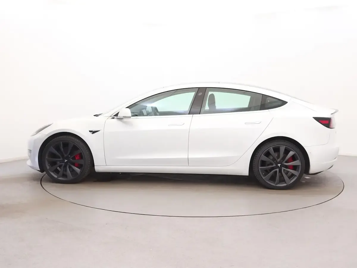 Used Tesla Model 3 Performance 461 kW (627 HP) 2020 White Sedan